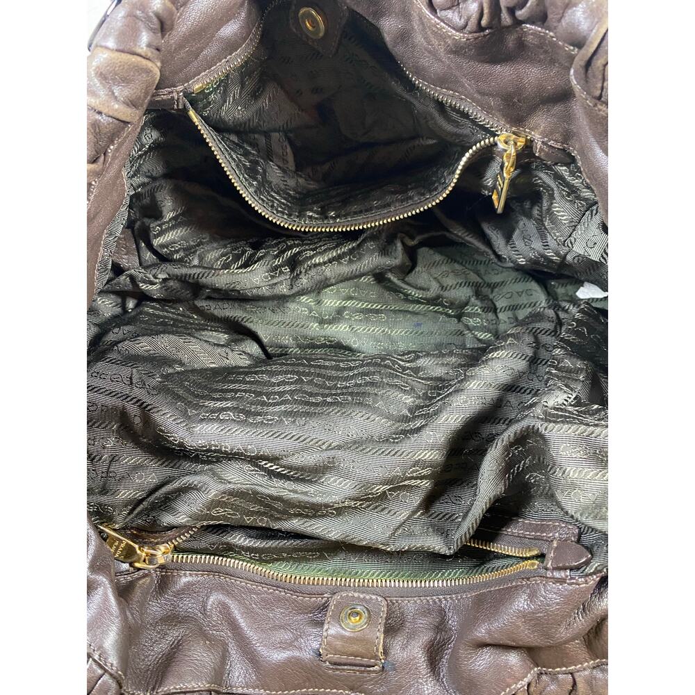 Prada Nappa Gaufre Chain Tote Bag Black - Picture 8 of 10